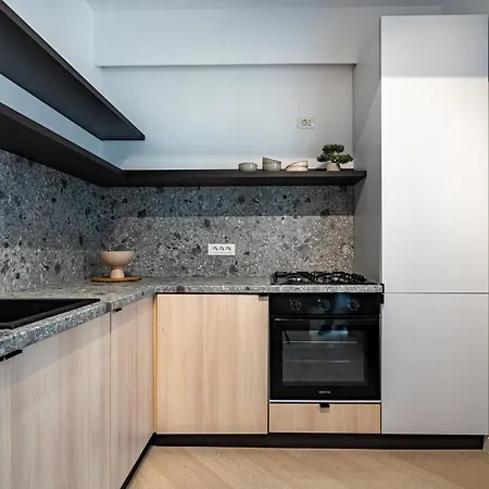 North By Urbanesq Cortina D דירה בוקרשט