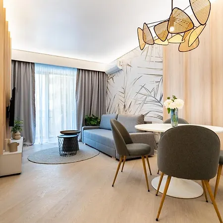 Apartment North By Urbanesq Cortina D