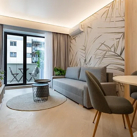 Apartment North By Urbanesq Cortina D