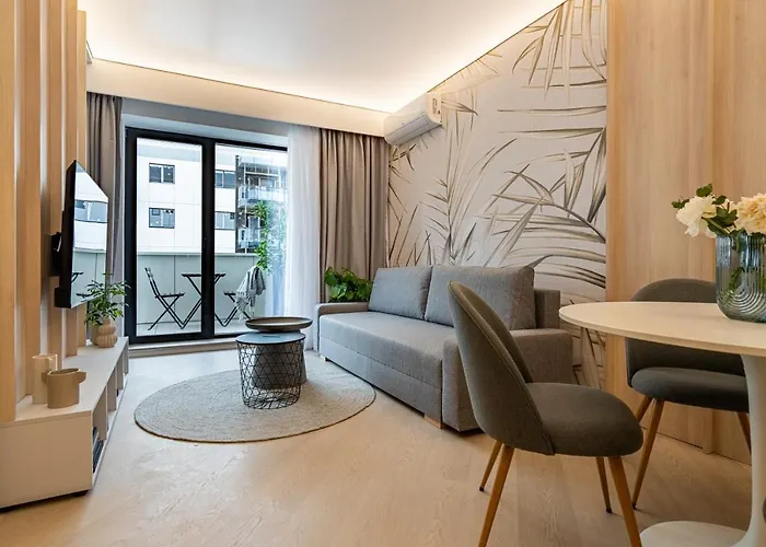 Apartment North By Urbanesq Cortina D